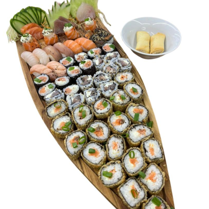 2 sushi skin, 2 sushi salmão, 2 sushi salmão toast, 2 sushi atum, 2 sushi peixe branco, 2 sashimi salmão, 2 sashimi atum, 2 sashimi peixe branco, 10 Hossomaki salmão, 10 uramaki atum, 4 joe joe tradicional, 20 hot roll salmão, 2 harumaki  doce de leite com coco