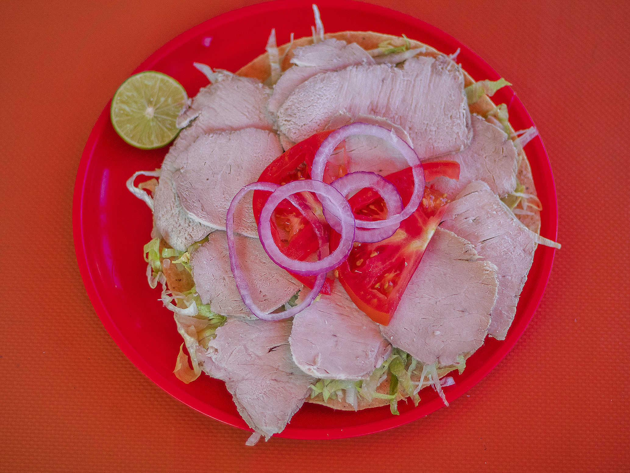 Tostada de Lomo