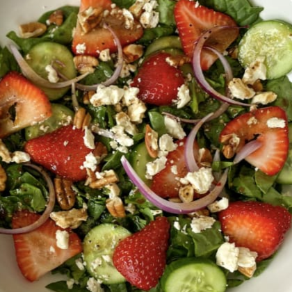 ENSALADA DE FRESAS Y ESPINACAS