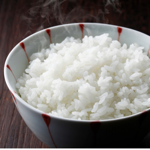 Arroz branco soltinho, perfeito para acompanhar seu churrasco.