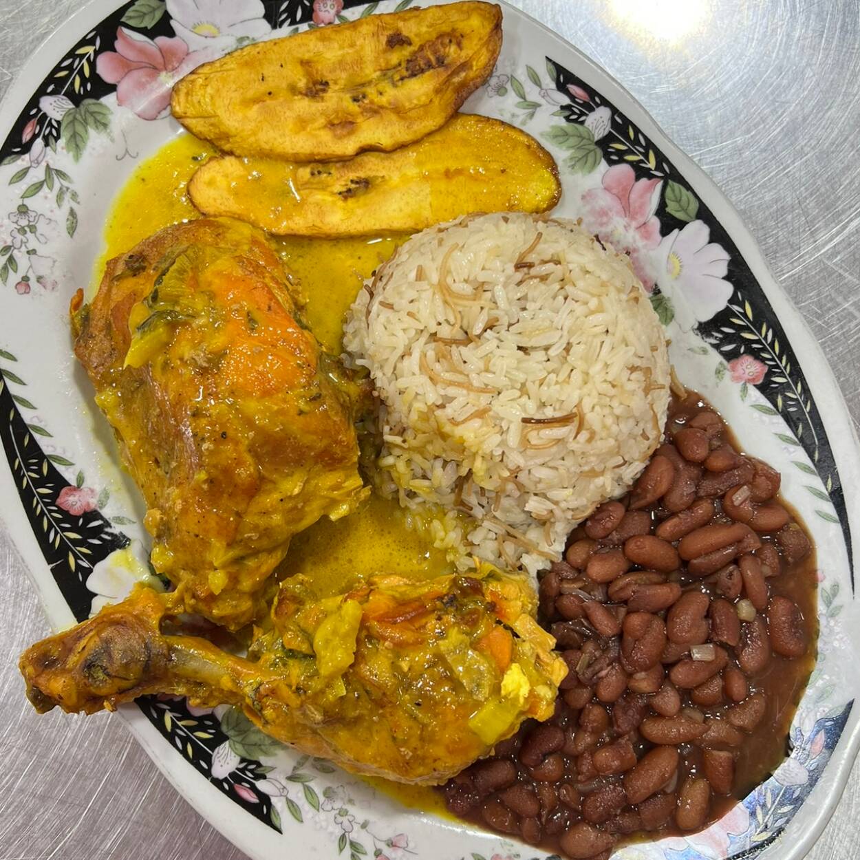 Pollo Guisado