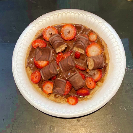 Waffle de Kinder Bueno, Fresas y NUTELLA