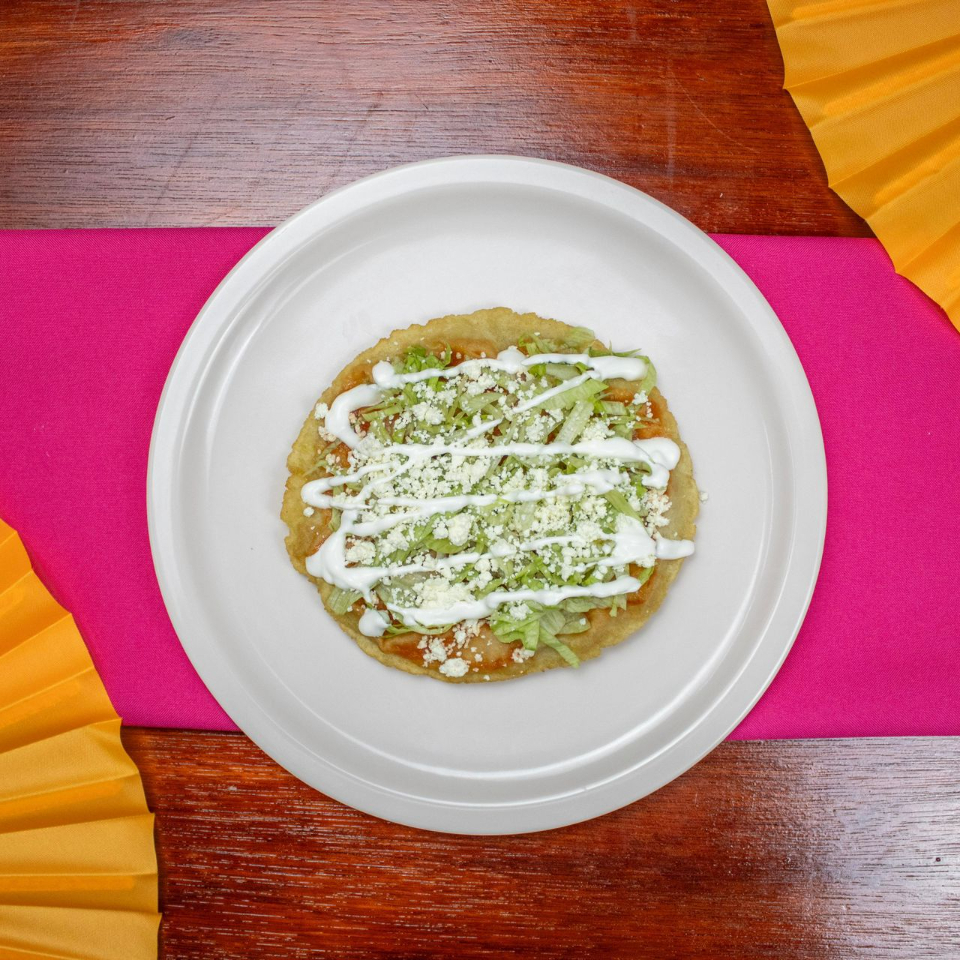 GORDITA DE CARNE MOLIDA