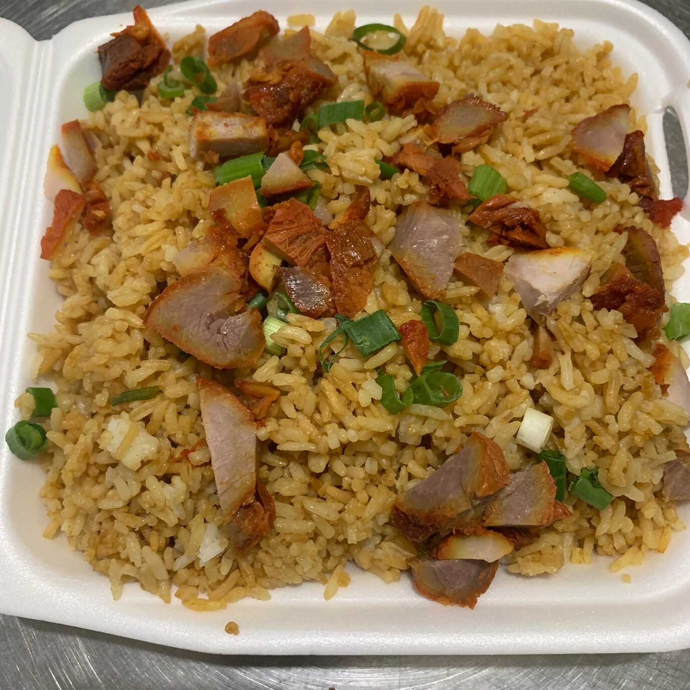 Arroz Frito con Carnitas de Puerco