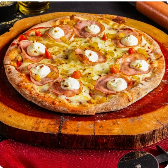Massa, molho especial, mussarela, lombo canadense, abacaxi caramelizado, cream cheese, pimenta biquinho