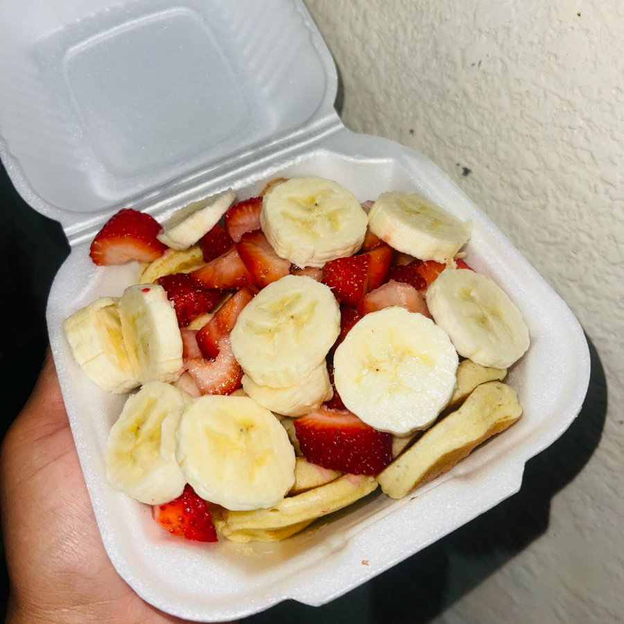 Mini Hot Cakes con Fruta, Lechera y Maple 20Pzs