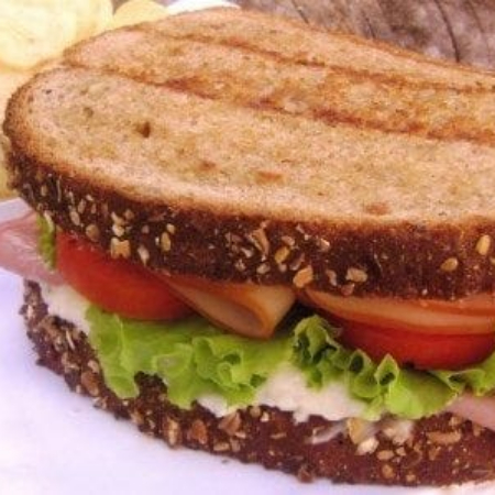 Sándwich de Jamón y Queso