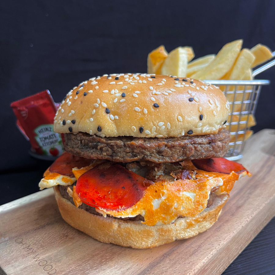 Pizza Burger + papas fritas