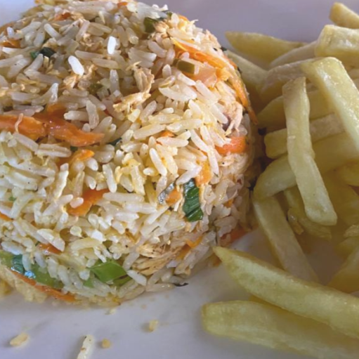 Arroz Frito con Pollo medio