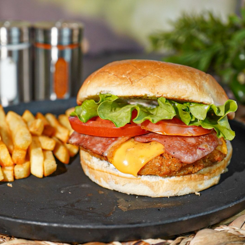 Hamburguesa Mega Gorda + Papas Fritas