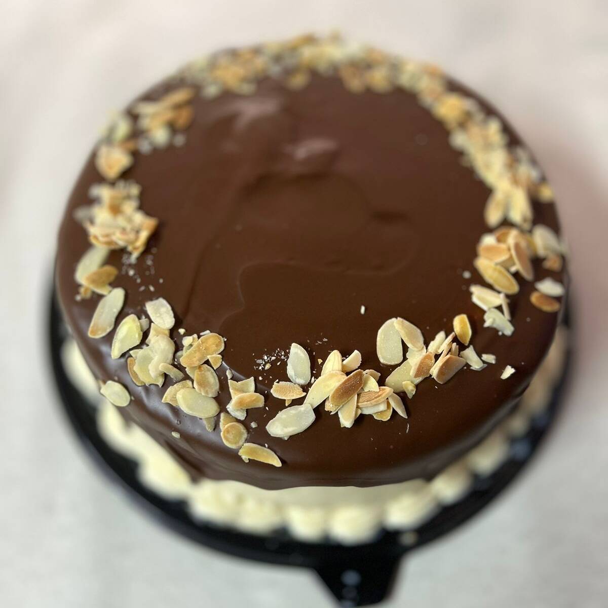 INDIVIDUAL DE CHOCOLATE CON ALMENDRA