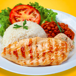 (legumes do Dia ) Filé de Frango grelhado na chapa . Acompanha, arroz, feijão, filé de frango grelhado e Salada (do Dia). Em uma embalagem de 750 ml.