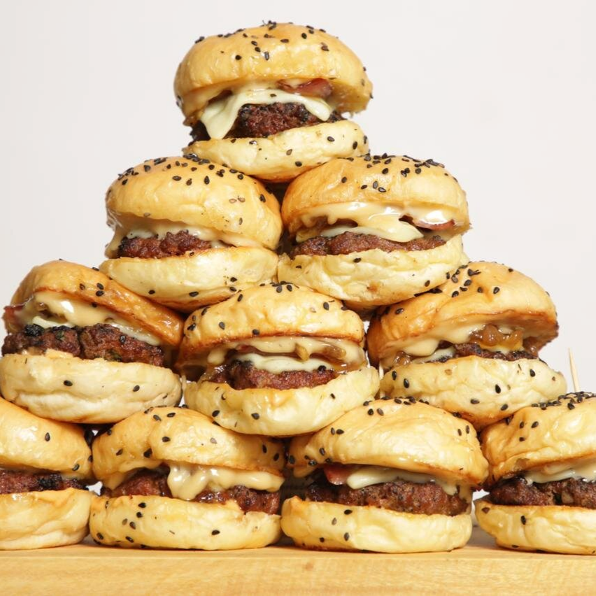 24 Mini Burgers