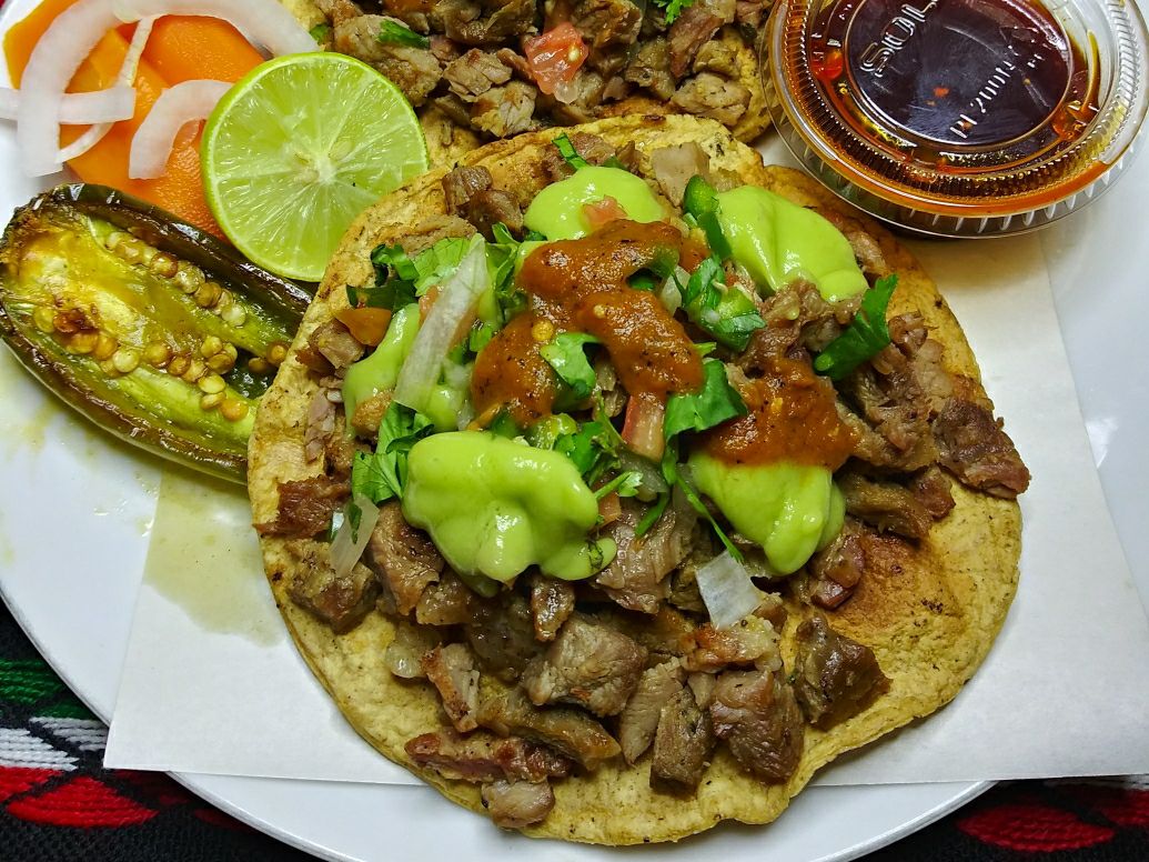 Combo tostadas de asada + 1 agua