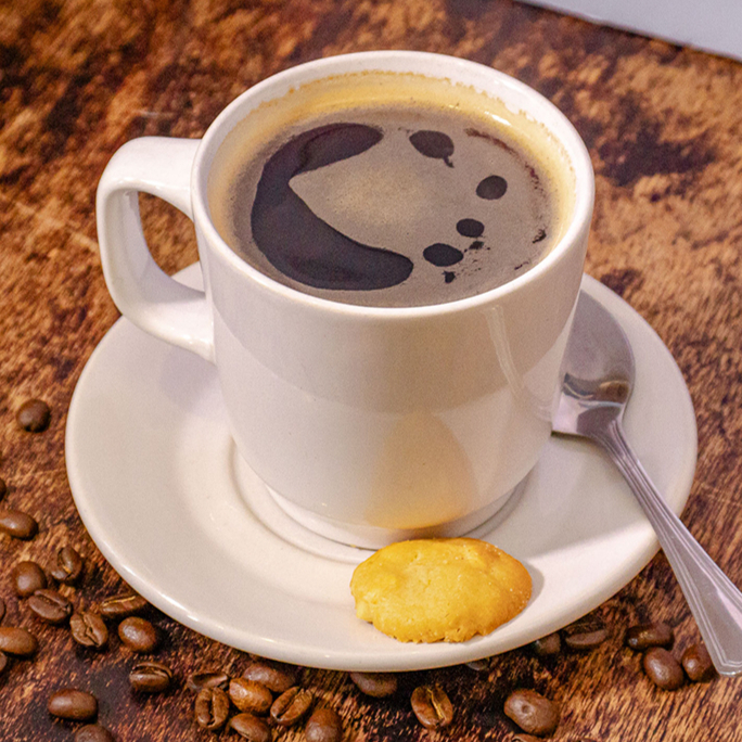 Café americano caliente 12oz (354ml)