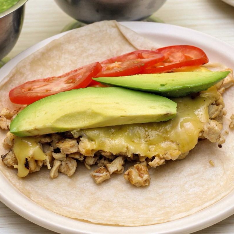 Taco de Pollo en Tortilla de Harina