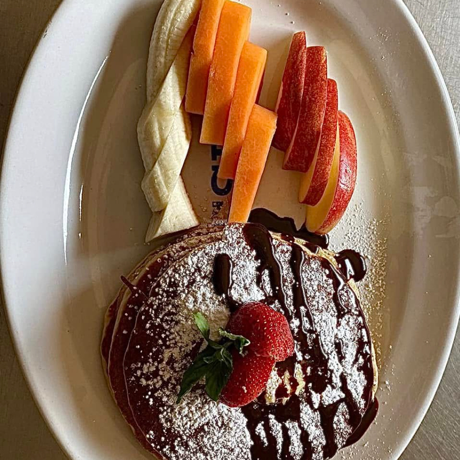 Hot Cakes con Frutas 3 pzas