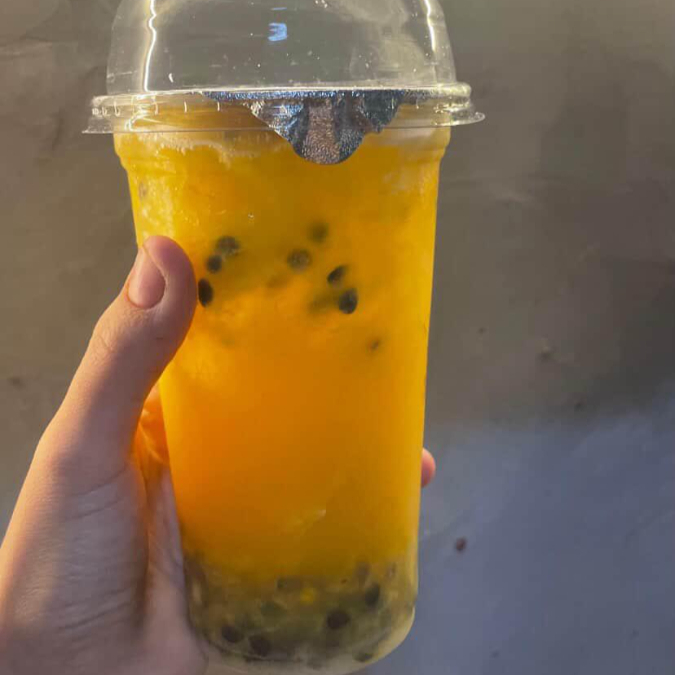 Manga e Maracujá, (Vodka, Saque ou Cachaça.)