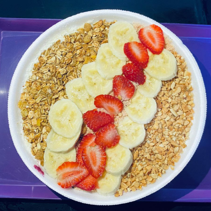 2 açai na tigela : aprox 750ml cada, companha 4 complementos + 2 frutas + 2 caldas obs: devem ser igual