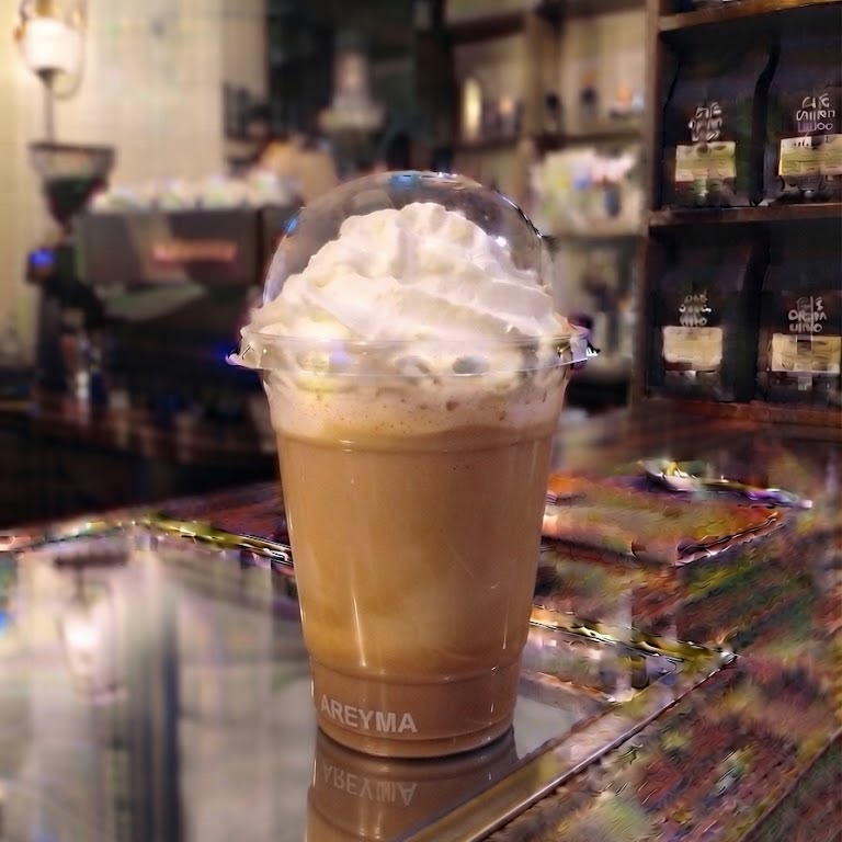 CAFÉ FRAPPÉ