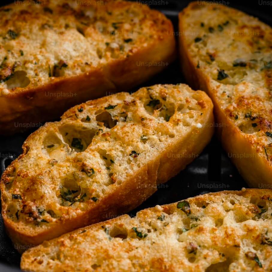 Pan con Mantequilla al Ajo