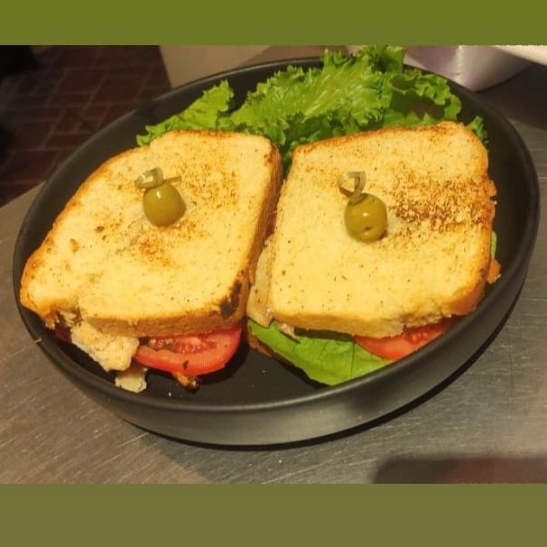 Sandwich Dos Piezas, Pollo con Pesto