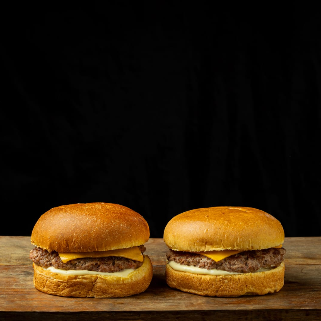 Combo 2Cheese Burger + 2Papas + 2 Coca Cola 250ml