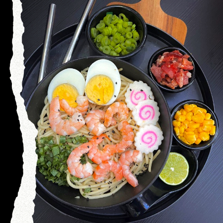 Suki Ramen con Camarones