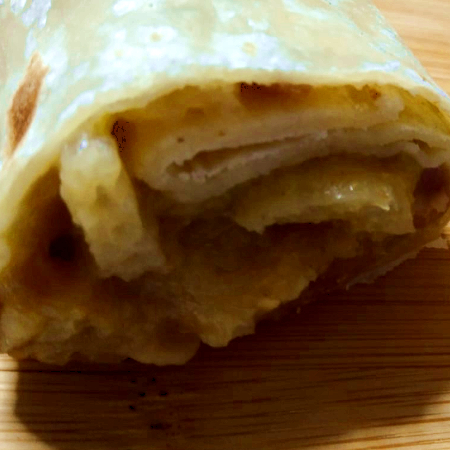 BURRITO DE CHICHARRON EN SALSA VERDE