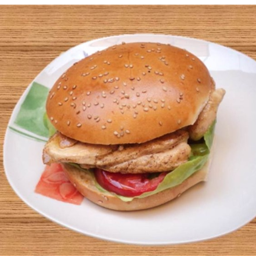Pan con Filete de Pollo