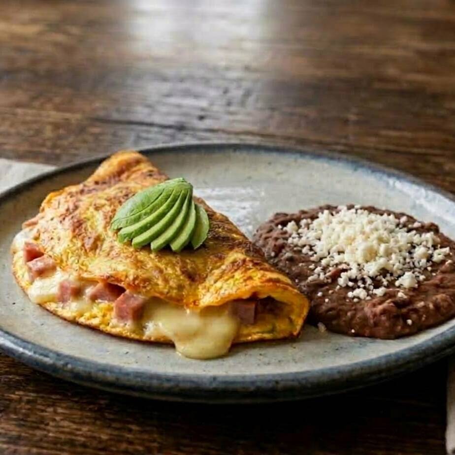 Omellet Jamón con Queso