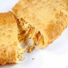 TAMANHO 20X10 Massa freca com frango desfiado e queijo