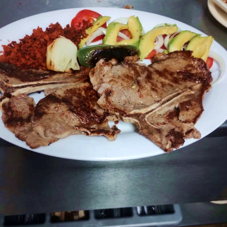 Chuleta de Res Asada