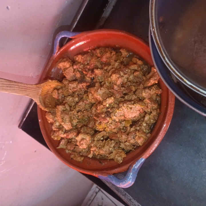 Quesadilla de Chicharon en Salsa Verde