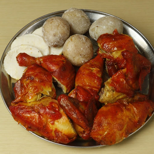 Asado + 1 Acompañamiento + Arepa