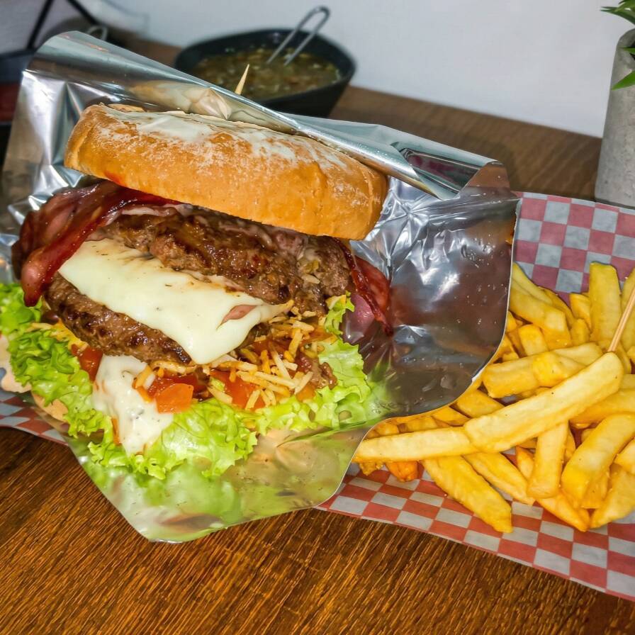 Hamburguesa Doble Carne Artesanal