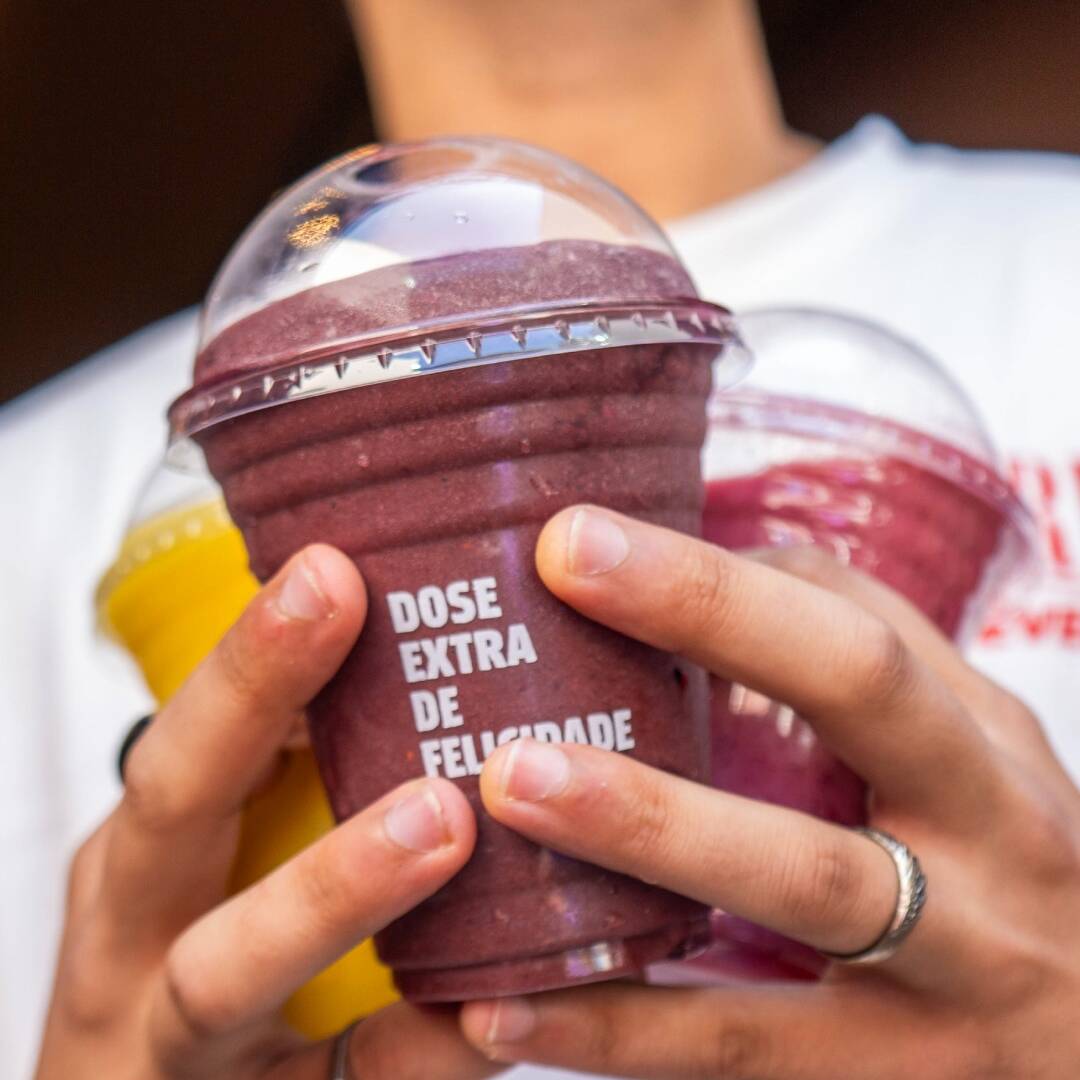 Mais proteína, mais cremosidade e muito sabor. Nosso Smoothie Proteico é uma opção gelada e equilibrada para qualquer momento do dia.
Disponível em 4 sabores.
Tamanho: 400ml