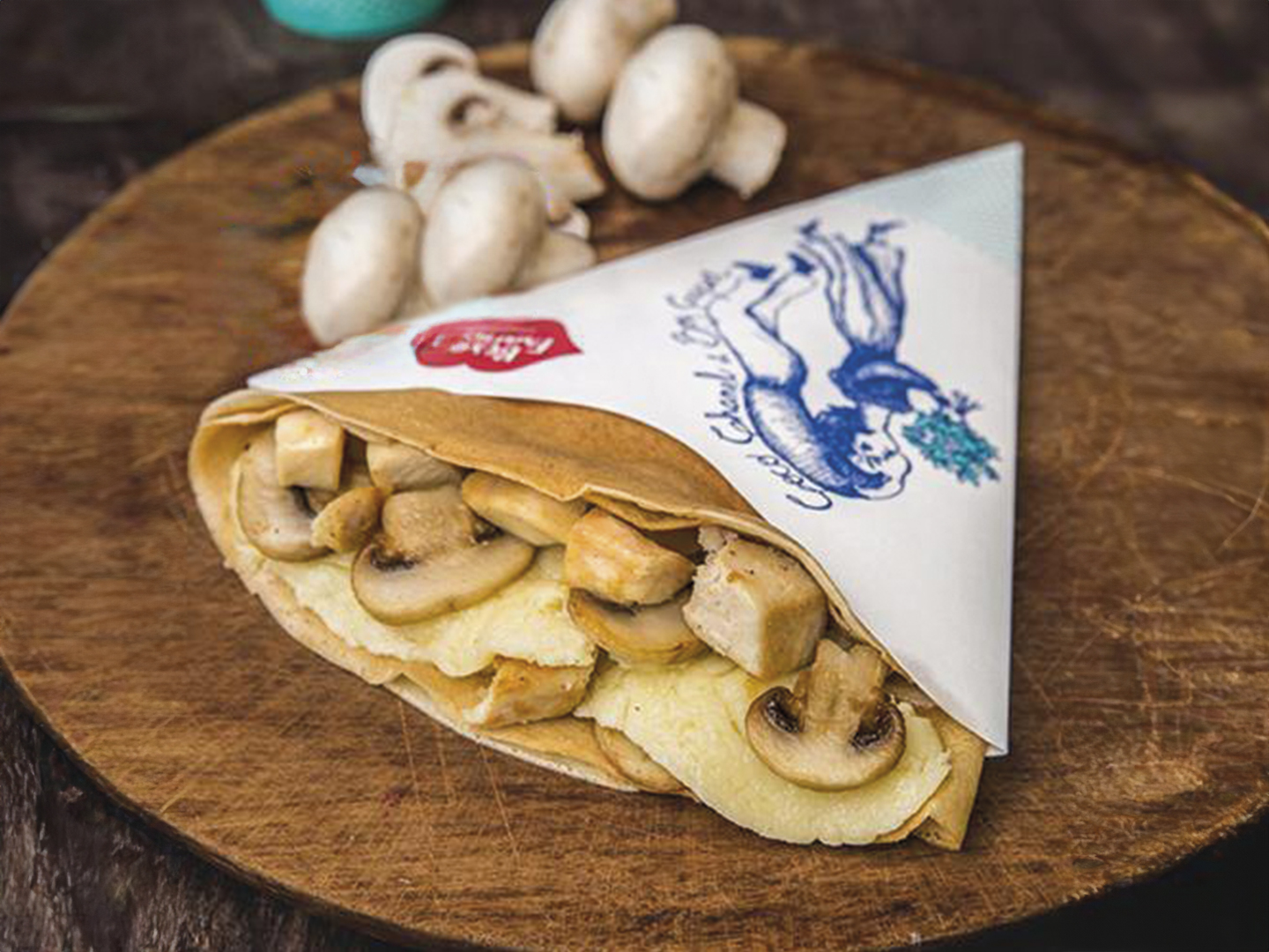 Crepe Con Pollo Queso Champiñones
