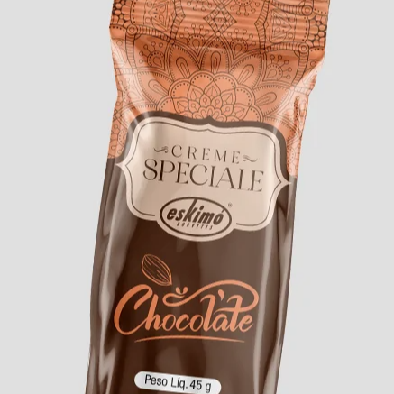 Picolé sabor chocolate Contém aromatizante sintético idêntico ao natural. Colorido artificialmente.
