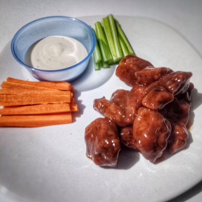 Boneless BBQ Con Papas Y Refresco