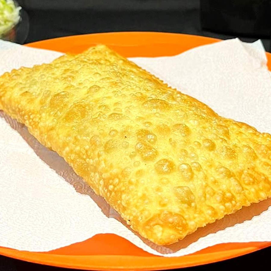Pastel de Carne com Queijo