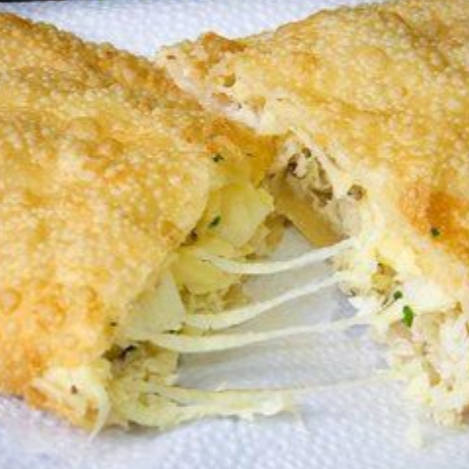Pastel de FRANGO COM QUEIJO