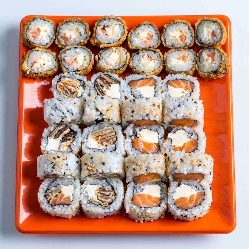 10 uramaki Filadélfia, 10 uramaki skin, 10 hots Filadélfia (Presente Do Bello)