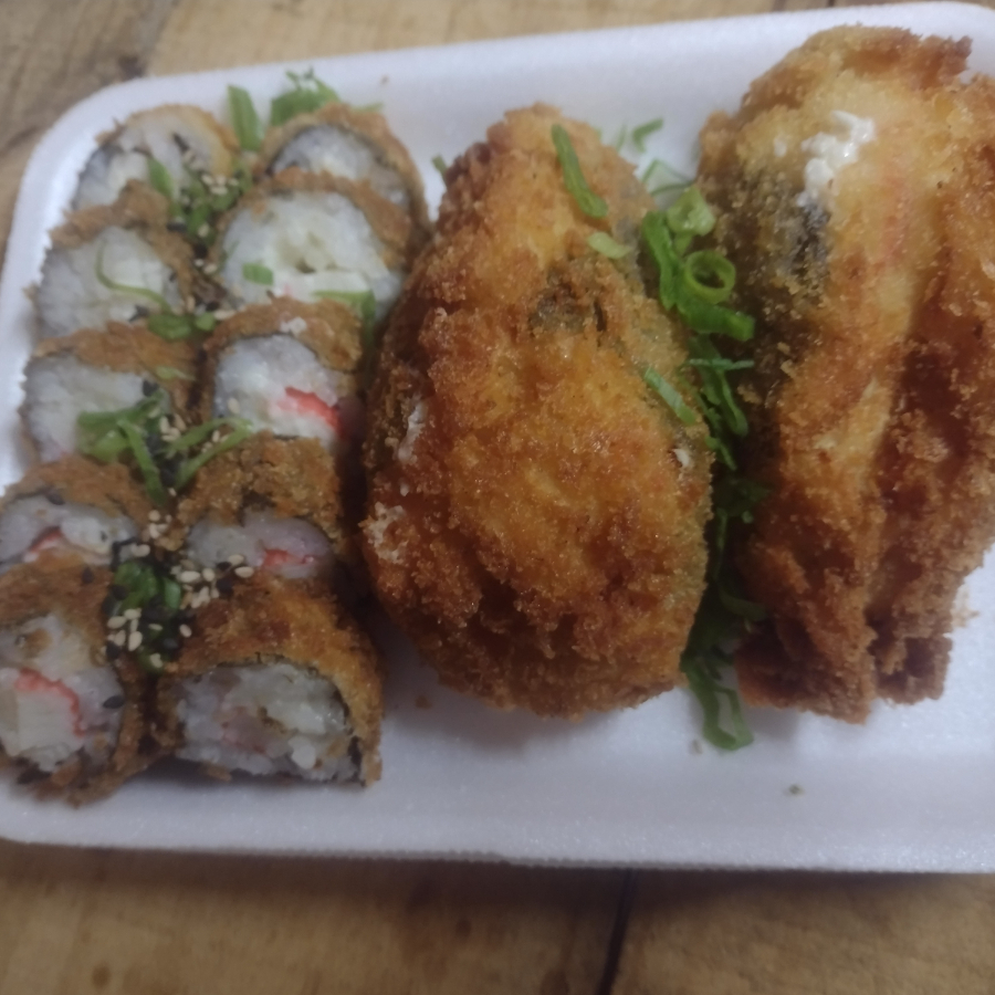 10 hot kani + 2 mini temaki kani