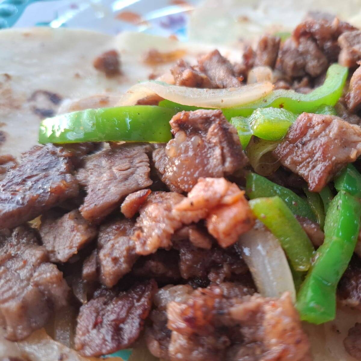 Tacos de Sirloin Alambre Harina