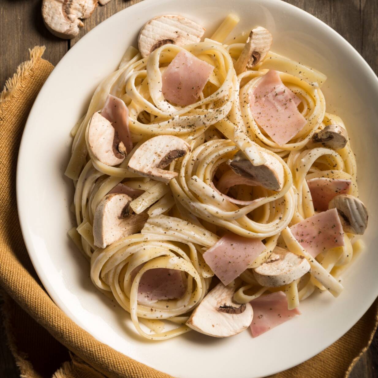 Linguini Alfredo Estilo Tonino´s