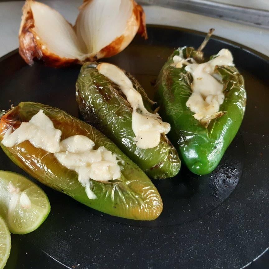 Orden de chiles con queso
