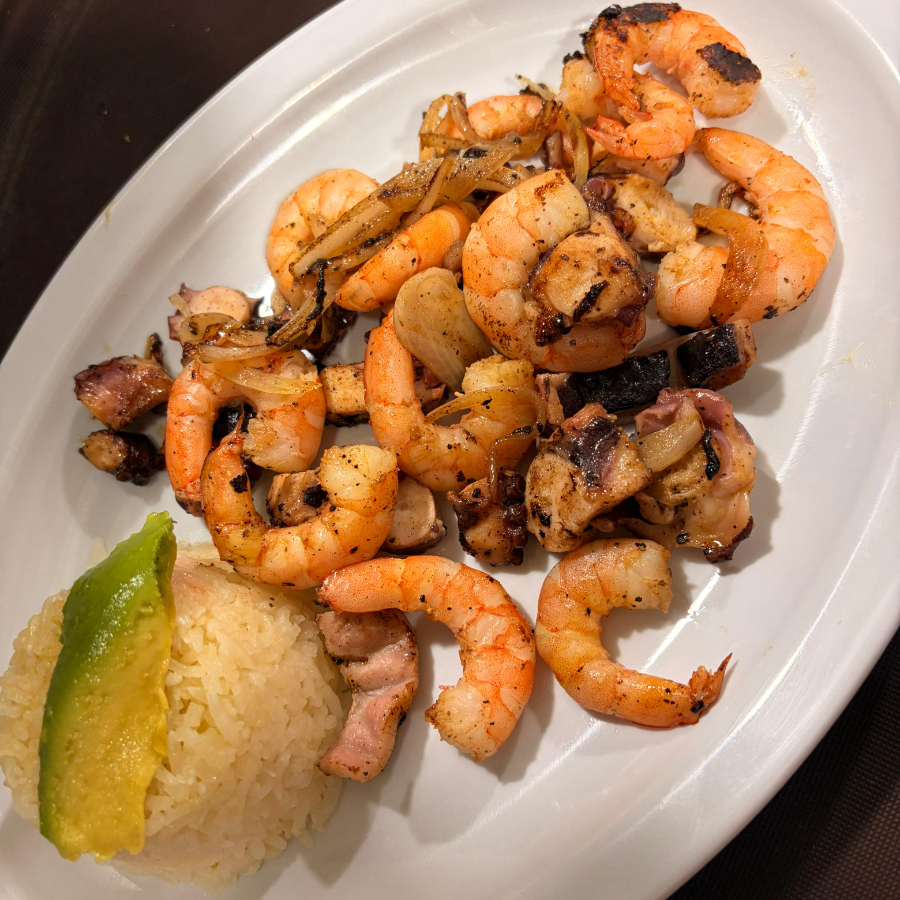 Arroz con Camarón y Pulpo