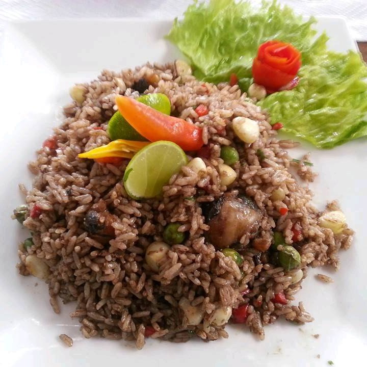 Arroz con Conchas Negras