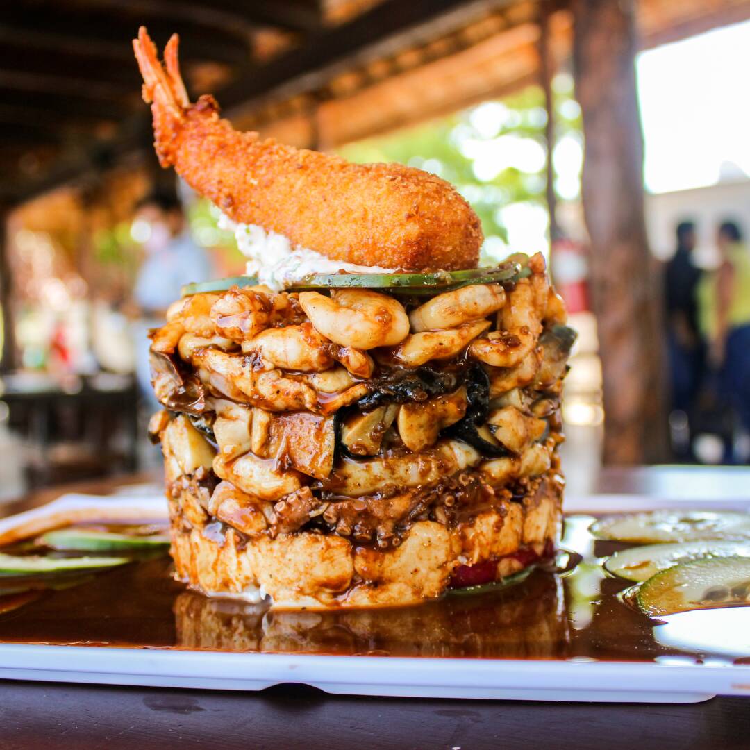 Torre de Mariscos El Ancla